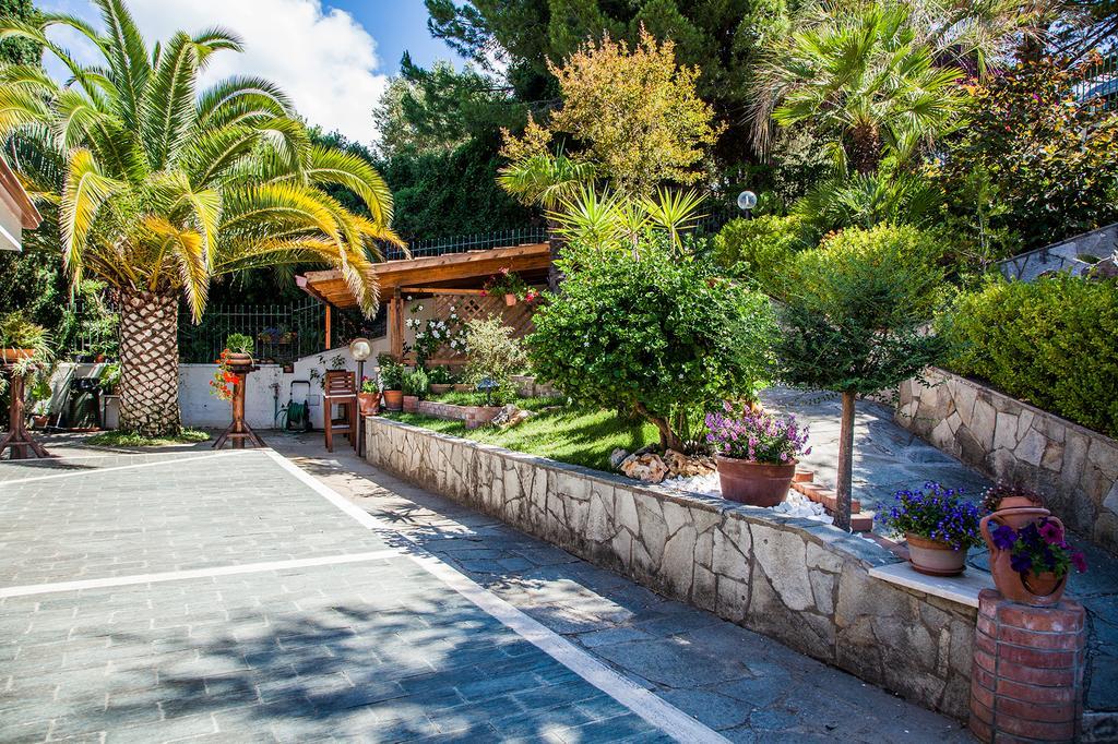 Bed And Breakfast El Dueno Palinuro Exterior photo
