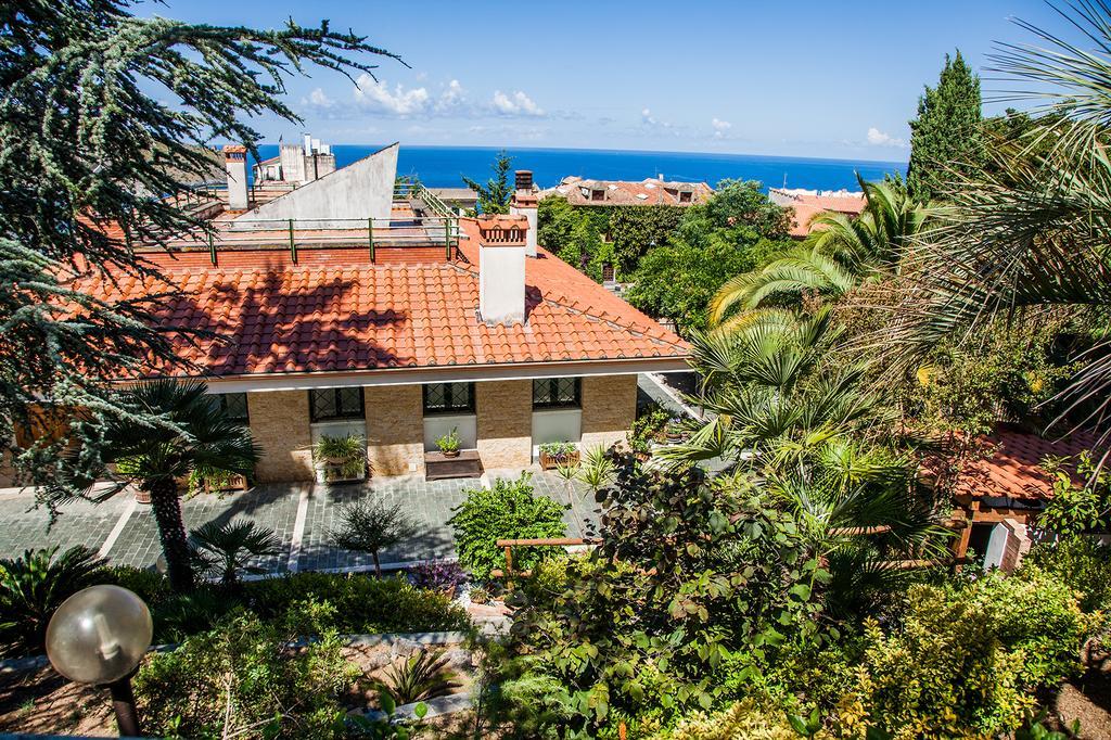 Bed And Breakfast El Dueno Palinuro Exterior photo